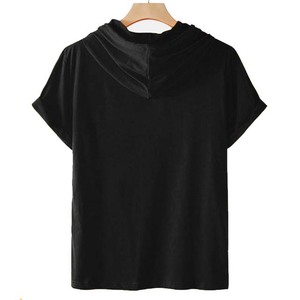 Camiseta negra con capucha y manga corta para hombre, camiseta informal de verano con cordón ajustable - Product Image 2