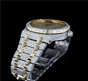 Montre bracelet en acier inoxydable à quartz unisexe, style antique, de luxe, personnalisée OEM avec moissanite - Product Image 2