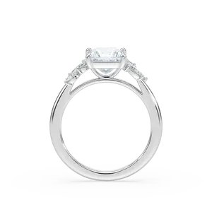 Anillo de compromiso con diamante de un quilate con corte princesa y piedra lateral en forma de trébol, elegante y clásico, joyería para mujer, artesanía fina y atemporal. - Product Image 4