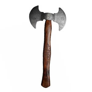 Hache à double tête en acier de Damas, outil artisanal sur mesure avec manche en bois naturel pour le marché des équipements de plein air - Product Image 3