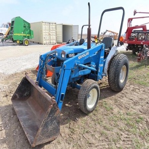 Venta de Fábrica: Tractor New Holland 1520 con Cargador y Equipo Agrícola, Maquinaria Agrícola en Venta - Product Image 3