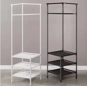Porte-vêtements moderne en acier inoxydable à trois niveaux avec étagères de rangement, support de rangement autoportant robuste pour vêtements - Product Image 1