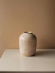 Sofisticado Florero de Cerámica con Acabado Brillante en Color Marfil, Forma Redonda Moderna, Perfecto para Decoración Elegante del Hogar - Product Image 5