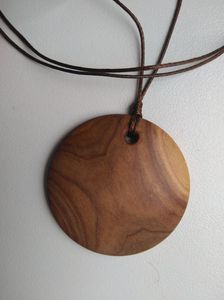 จี้ไม้รูปนางฟ้าสไตล์โบโฮชนเผ่าขนาดใหญ่สำหรับผู้หญิงผู้ชาย ดีไซน์ศาสนาแบบเฟิงสุ่ย คุณภาพสูง ทำด้วยมือ สายปรับได้ - Product Image 6