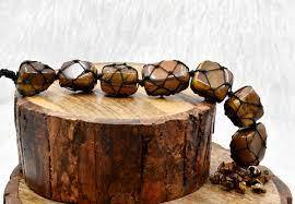 Ornements de voiture en oeil de tigre naturel Ornement de voiture en cristal de guérison des yeux de tigre Ornement de voiture en pierre précieuse pour la guérison Reiki - Product Image 2