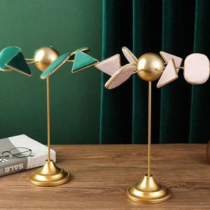 ขาตั้งโชว์เครื่องประดับ ขาตั้งโชว์สร้อยคอ พร้อมแผงปรับได้หกแผง ที่แขวนสร้อยคอโลหะสีทอง สำหรับจัดแสดงสินค้าปลีก - Product Image 5