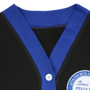 Cardigan classique Zeta Phi Beta pour femme, noir et bleu, boutonné, en tricot, avec lettres grecques, tenue décontractée de sororité - Product Image 4