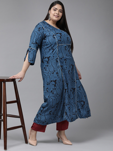 Kurti de rayón para mujer, talla grande, corte en A, con cuello en V, mangas tres cuartos y detalles estampados florales en azul. - Product Image 4