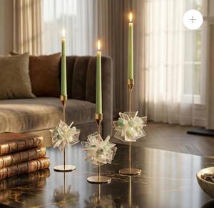 Porte-bougie en métal doré moderne avec fleurs en cristal transparent pour la décoration du salon - Product Image 1