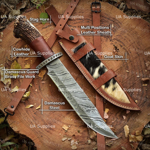 มีดทำมือ OEM ขนาด 17 นิ้ว ใบมีดเหล็กดามัสกัสแบบ Fixed Blade ปลายแหลม สำหรับงานอุตสาหกรรม เกรดสำหรับเอาตัวรอดและการล่าสัตว์ ด้ามทำจากเขาสัตว์ พร้อมปลอกหนัง - Product Image 4