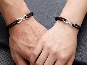 Pulsera de Cuerda Trenzada Ajustable Hecha a Mano para Niños SNH AB 53, Estilo Lindo, para Aniversario, Ocasiones Especiales, para Todas las Religiones - Product Image 1