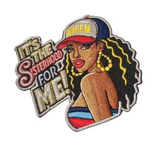 Parche Bordado 'Sisterhood for Me' Queen - Parche Bordado Moderno 'Girl Power' para Chaquetas, Bolsos y Ropa - Product Image 1