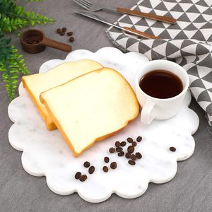 Planche à fromage en résine faite à la main avec texture marbrée motif tourbillon aqua, planche à découper et à servir, articles ménagers et de cuisine - Product Image 5