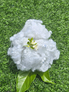 Fibra de Poliéster Reciclada Siliconizada Hueca Conjugada HCD de 15Dx64mm, 100% Poliéster, Anti-Distorsión, Anti-Estática, para Relleno de Almohadas - Product Image 4