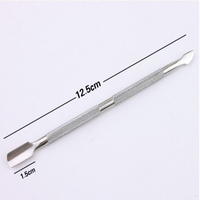 Pousse-cuticules en acier inoxydable double extrémité réutilisable écologique 1 pièce Outil de soin des pieds Râpe anti-callosités et spatule