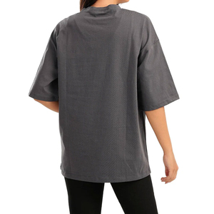 Camiseta de mujer cómoda de algodón 100% para verano, estilo urbano, de alta calidad, extragrande, con estampado personalizado, OEM/ODM. - Product Image 2