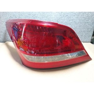 Feu arrière gauche d'occasion Equus 924013N000 - Product Image 1