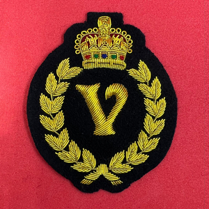 Badges brodés faits main personnalisés en feutre non tissé 3D, à coudre, avec perles et épingle de sûreté pour vêtements de mode - Product Image 4