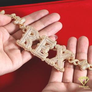 Pulsera con Placa de Identificación REX de Diamante Moissanite con Detalles de Piedras Brillantes, Cadena de Eslabones Florales, Lujosa y Personalizada - Product Image 6