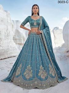 Conjunto de Lehenga Morado Bordado con Blusa de Satén y Dupatta, Vestido Estilo A para Bodas y Fiestas para Mujer - Product Image 6