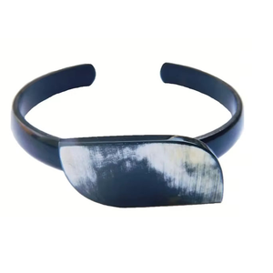 Bracelet en corne fait main de luxe, accessoire de mode féminin haut de gamme au meilleur prix - Product Image 1