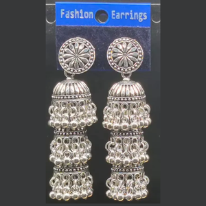 Boucles d'oreilles Jhumka en argent oxydé, motif floral, à 4 niveaux, avec dôme cloche, bijoux ethniques de caractère, lot en gros - Product Image 1