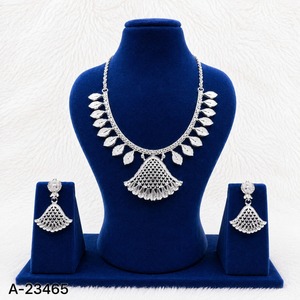 Ensemble collier et boucles d'oreilles en alliage de zinc plaqué platine pour femmes, bijoux ethniques tendance pour mariage et anniversaire A-23460 - Product Image 2