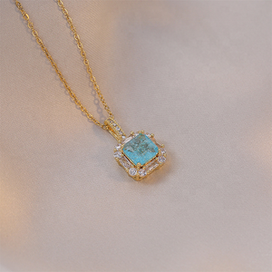 Luz creativa lujo moda azul Hada geometría circón colgante temperamento titanio acero conjunto collar reciclable - Product Image 5