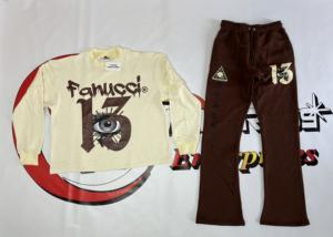 Ensemble de survêtements pour homme avec pantalon coupe droite courte imprimé sur toute la surface et sweat-shirt à manches longues imprimé - Product Image 5