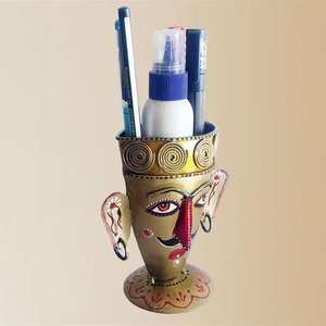 ที่ใส่ปากกาเหล็กทำมือคุณภาพเยี่ยมจากอินเดีย สำหรับจัดระเบียบโต๊ะทำงาน ตกแต่งด้วยงานศิลปะทาสี ป้องกันสนิม ของตกแต่งสำนักงานสำหรับเทศกาลต่างๆ ราคาขายส่ง - Product Image 4