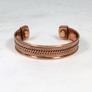 Brazalete de terapia magnética de cobre puro hecho a mano – Diseño trenzado vintage para alivio del dolor de artritis y bienestar - Product Image 3