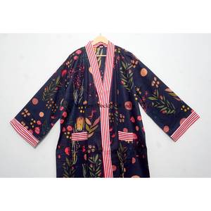 ชุดกิโมโนผ้าฝ้ายแท้ 100% ชุดกิโมโนผ้าฝ้ายพิมพ์ลายดอกไม้ด้วยมือ ชุดคลุมอาบน้ำกิโมโนผ้าฝ้าย พร้อมเข็มขัด ราคาขายส่ง - Product Image 2