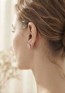 Pendientes de Oro Rosa con Diseño Floral, Diamantes Redondos de Corte Brillante, Modernos, Certificados por IGI, Chapados en Oro para Mujer, Joyería de Regalo - Product Image 3