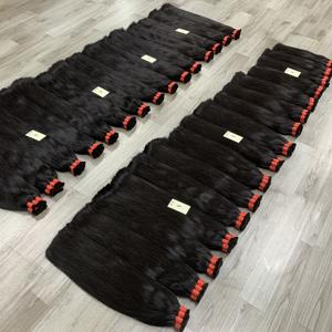 Meilleure vente en gros de cheveux humains vietnamiens naturels droits crus vierges à cuticule alignée lisses brillants soyeux noirs ondulés - Product Image 4