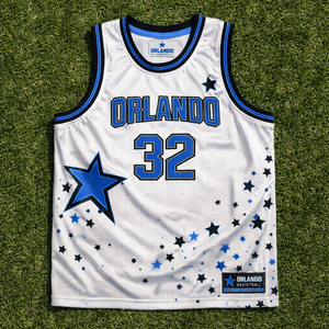 Camiseta de Baloncesto Personalizada para Equipos Escolares, de Secado Rápido, Transpirable, 100% Poliéster, con Nombre y Número del Jugador Bordados - Product Image 4