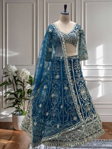 Ensemble de lehenga choli pour femmes de qualité supérieure avec broderie de paillettes pour les occasions de fête, les mariages et les occasions festives - Product Image 3