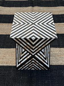 Mesa de Cajones con Incrustaciones de Hueso de ILAHI, con Base de Latón, Diseño Moderno, Detalles de Ágata, Almacenamiento de Tres Niveles, Mueble Portátil para el Hogar - Product Image 4