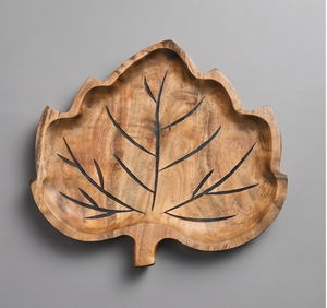 Assiette de service en bois artisanal de qualité supérieure, motif végétal gravé, bois naturel, pour la maison, les mariages, les événements et les restaurants - Product Image 4