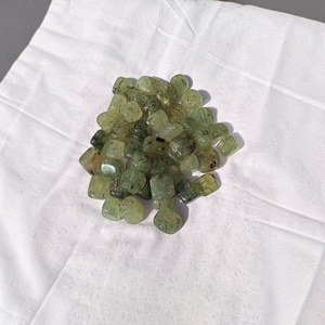 Piedras de Prehnita Pulidas de Alta Calidad de Cambay Art, Cristal Natural de Gujarat para Feng Shui, Decoración del Hogar y Sanación Energética - Product Image 1