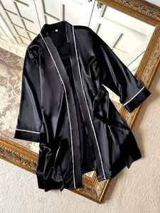 ชุดคลุมผ้าซาตินหรูหราสำหรับผู้หญิง ขายส่ง เสื้อคลุมลำลองเนื้อผ้านุ่มสบายผิว ชุดนอนฤดูร้อน ไซส์ใหญ่พิเศษสำหรับผู้หญิง - Product Image 2