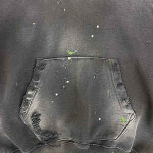 Fabricant de vêtements streetwear : Sweat à capuche vintage noir, personnalisable avec logo, effet délavé à l'acide, coupe oversize - Product Image 3