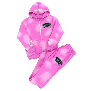 Conjunto Deportivo Personalizado de Algodón 100% Pesado con Bordado Desgastado, Sudadera con Capucha y Pantalones Deportivos Acampanados - Product Image 1