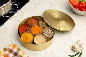 Boîte à épices 7 en 1 Offre Spéciale personnalisé cuisine épices sachet de thé boîtes de rangement indien Masala Dani Dabba boîte de rangement d'épices en métal faite à la main - Product Image 5