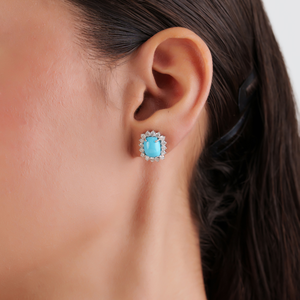 Boucles d'oreilles clous en turquoise et diamant taille octogonale 9x7mm, dernière conception, or blanc 14K, pour commande en gros, fournisseur de bijoux - Product Image 2