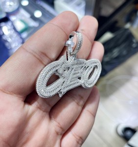 Pendentif Lettre Personnalisé Sertie de Diamants Moissanite VVS en Alliage Plaqué Argent, Breloque Hiphop Unisexe, Bijou Cadeau - Product Image 2