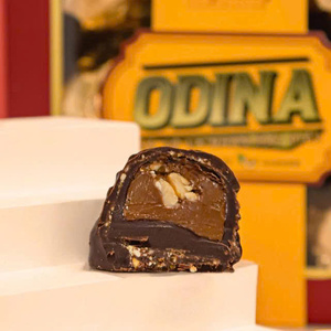 Meilleures ventes : Noix de cajou bio au chocolat au lait, cadeaux pour la fête des pères dans une boîte personnalisée avec logo - Product Image 2
