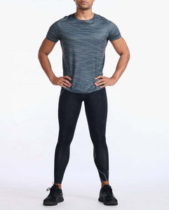 Camiseta al por mayor, lisa, 180 GSM, 100% algodón, personalizada, de alta calidad, con impresión de logotipo, para hombre, con hombros caídos - Product Image 3