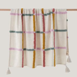 Wholesale <b>Luxury</b> Hand Tufted White Cotton <b>Throw</b> <b>Blanket</b> Jacquard Style with Embroidered Pattern Long Fringes Decorative <b>Blanket</b> - Product Image 4