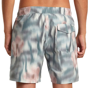 Pantalones cortos tie-dye personalizados para hombre, diseñados con materiales premium, tacto suave y servicios de fabricación de marca privada OEM ODM. - Product Image 3