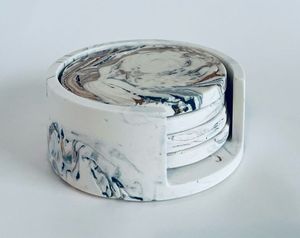 Ensemble de sous-verres en résine époxy faits à la main avec un design artistique unique pour tasses à café, mugs à thé, verres, table à manger et décoration intérieure - Product Image 5